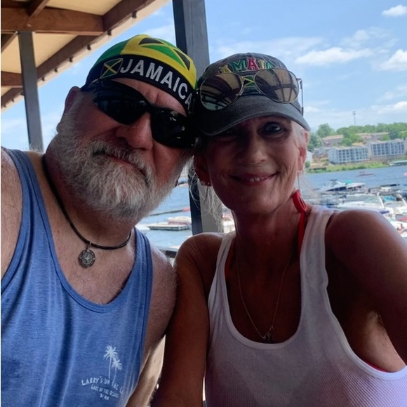 Meet your Posher, ChantillyLace - Picture 1 of 1